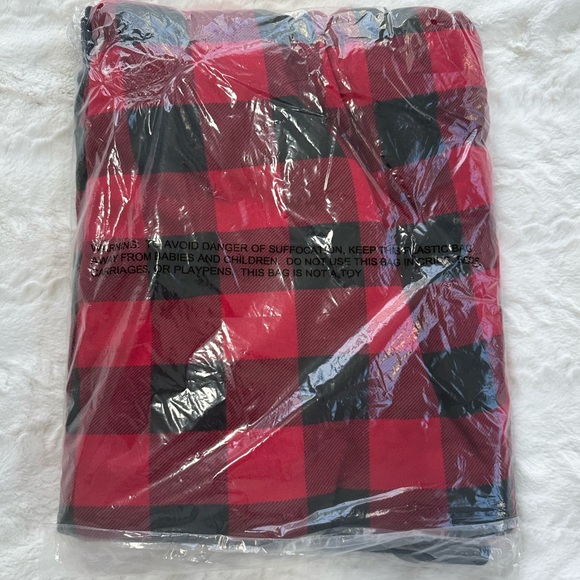 The Original Muk Luke Red Buffalo Check Men’s Pajama Set - Picture 8 of 8